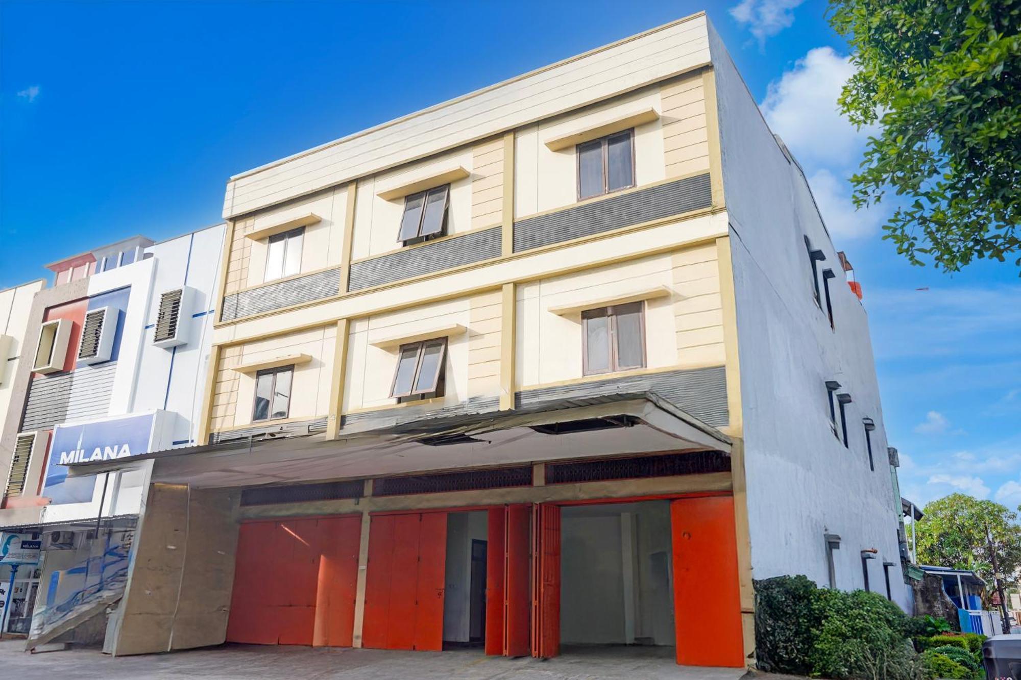 Hotel O Rappocini Near Rsia Paramount Makassar Exterior foto