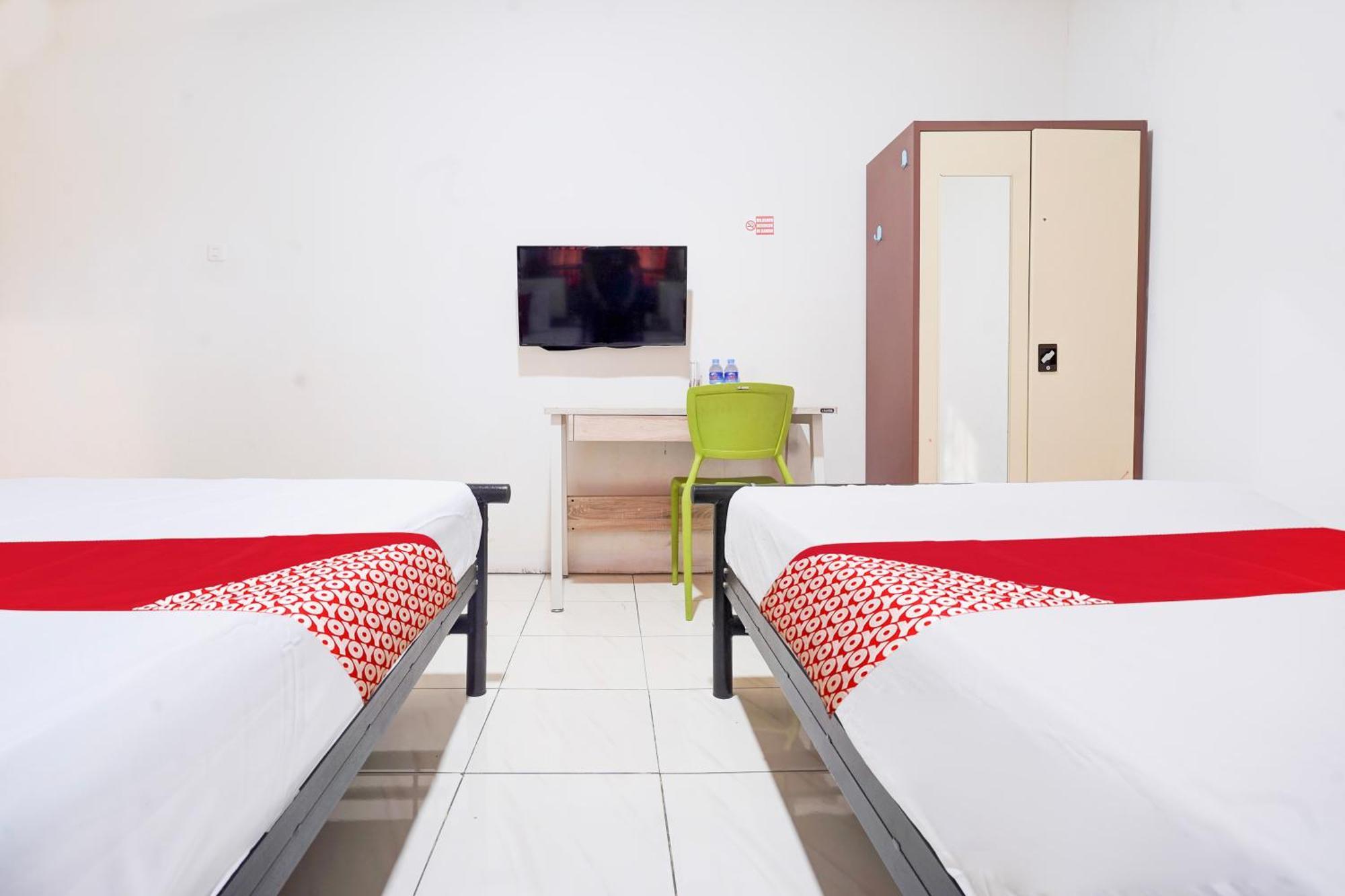 Hotel O Rappocini Near Rsia Paramount Makassar Exterior foto