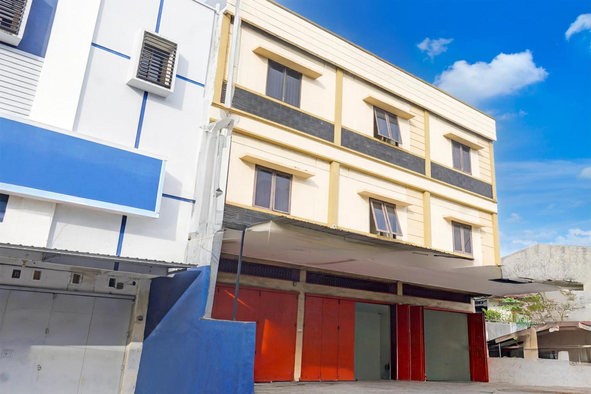 Hotel O Rappocini Near Rsia Paramount Makassar Exterior foto